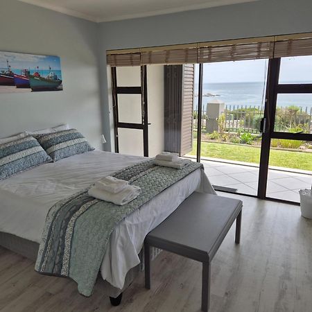 Sage At Whale Cove - Sea Facing Apartment De Kelders Exterior photo