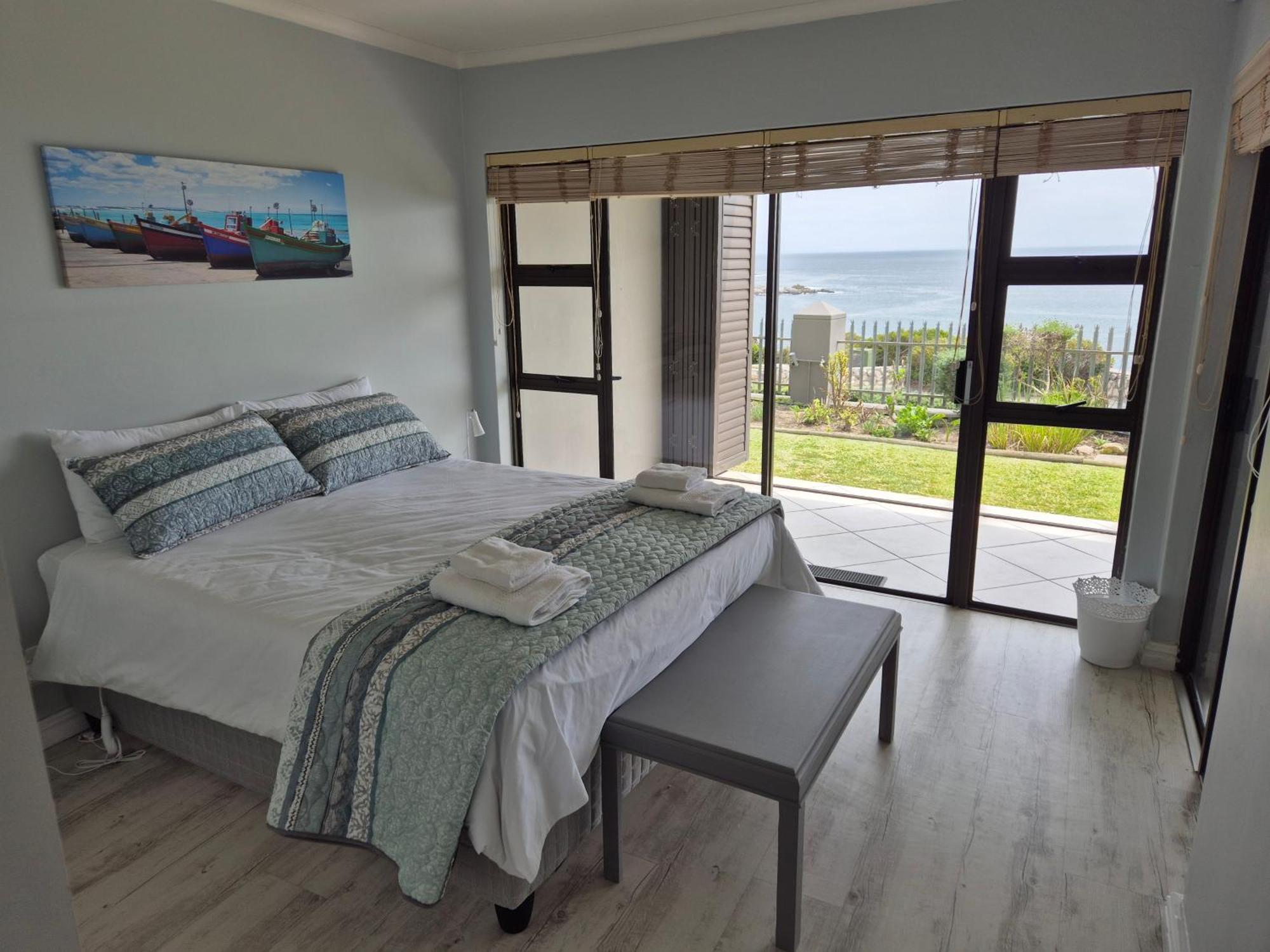 Sage At Whale Cove - Sea Facing Apartment De Kelders Exterior photo